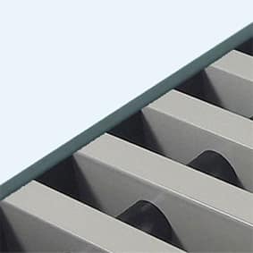 Convectorrooster vervaardigd uit zijdegrijs aluminium